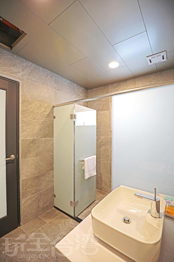 Riyuewan Homestay Yuchi Extérieur photo