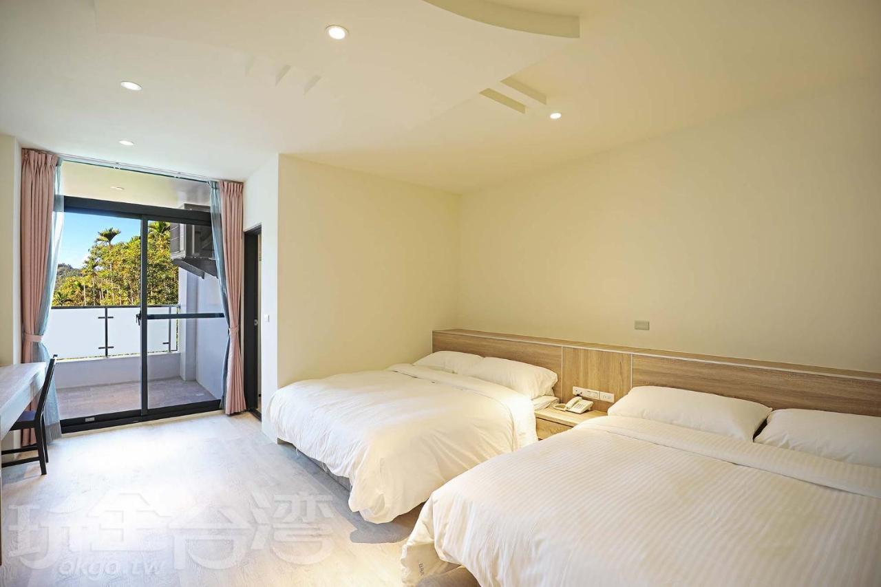 Riyuewan Homestay Yuchi Extérieur photo